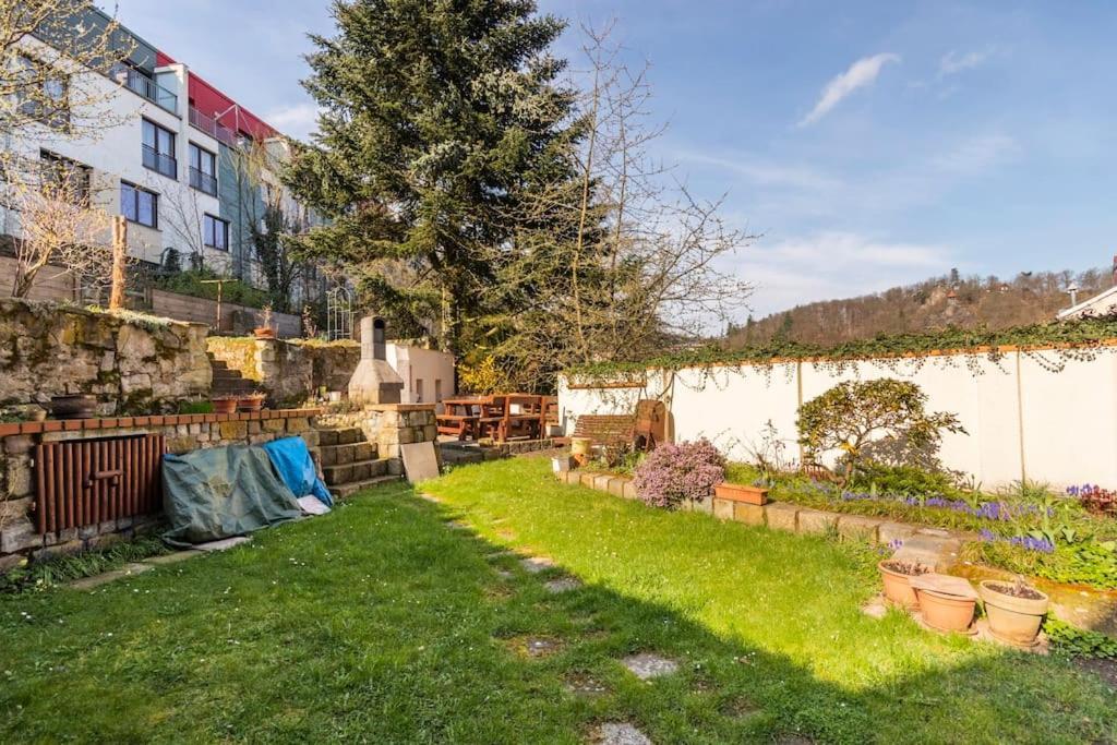Apartman Vishegrad Apartment Karlovy Vary Ngoại thất bức ảnh