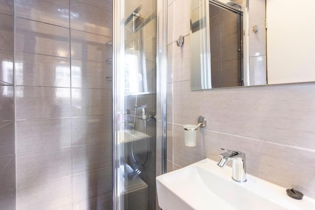 Apartman Vishegrad Apartment Karlovy Vary Ngoại thất bức ảnh